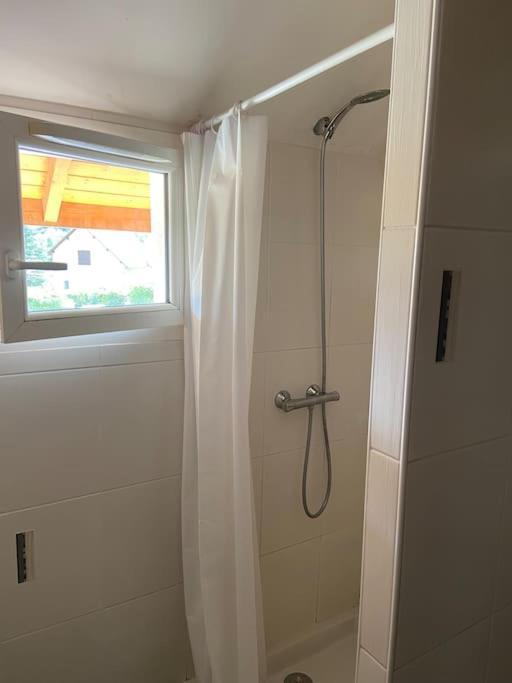 Appartement Familial A Кро Экстерьер фото